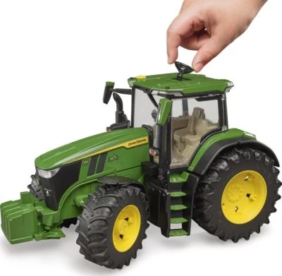 BRUDER Traktor John Deere 1:16 2 BRUDER Traktor John Deere 1:16 – Bild 2